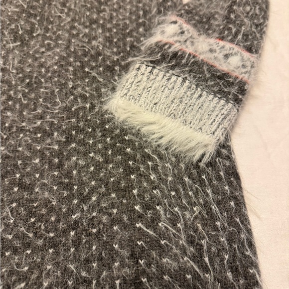 Anthropologie fuzzy sweater - Picture 6 of 8